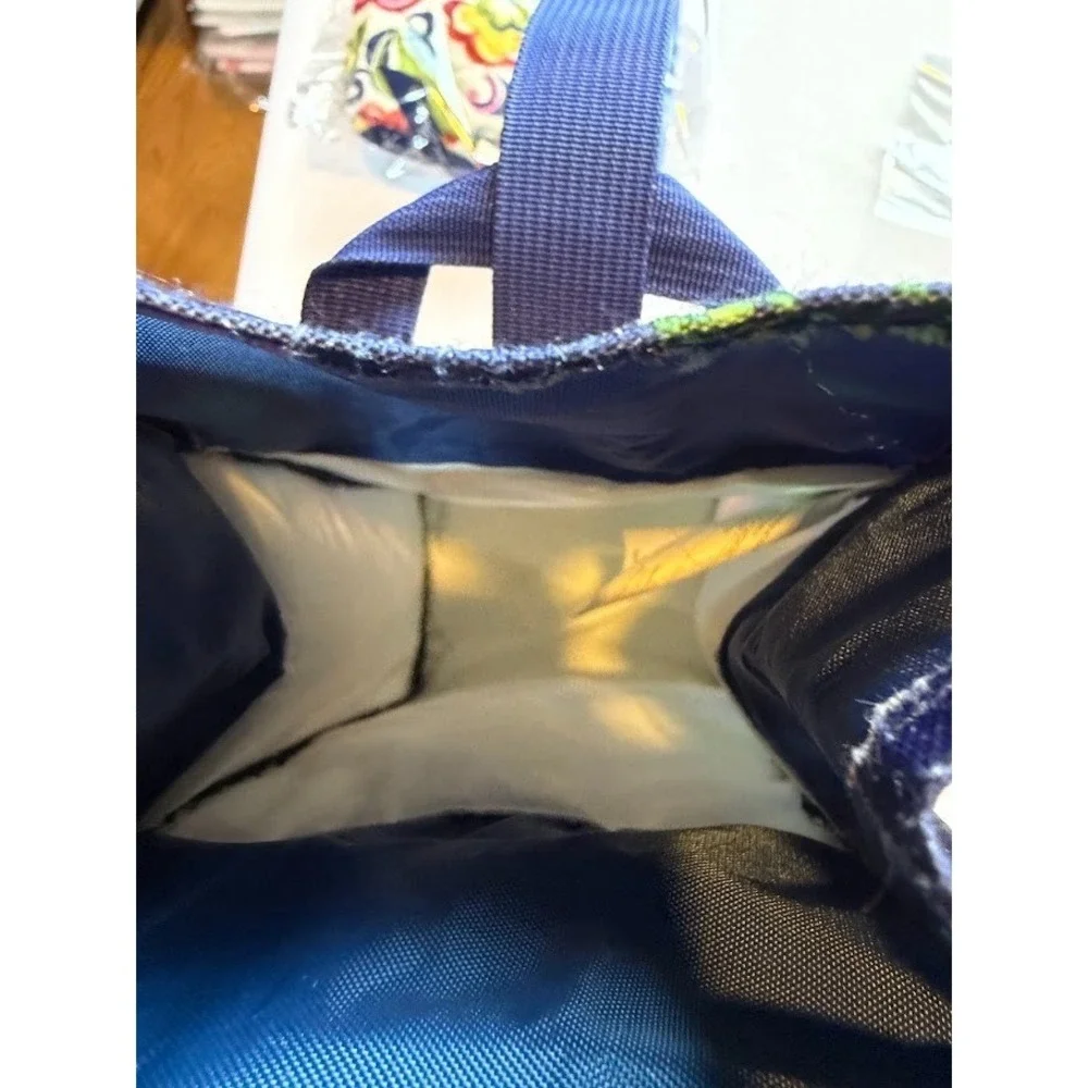Perfect Preppy Navy and Floral  Lunch Sack by Jansport - Great Condition